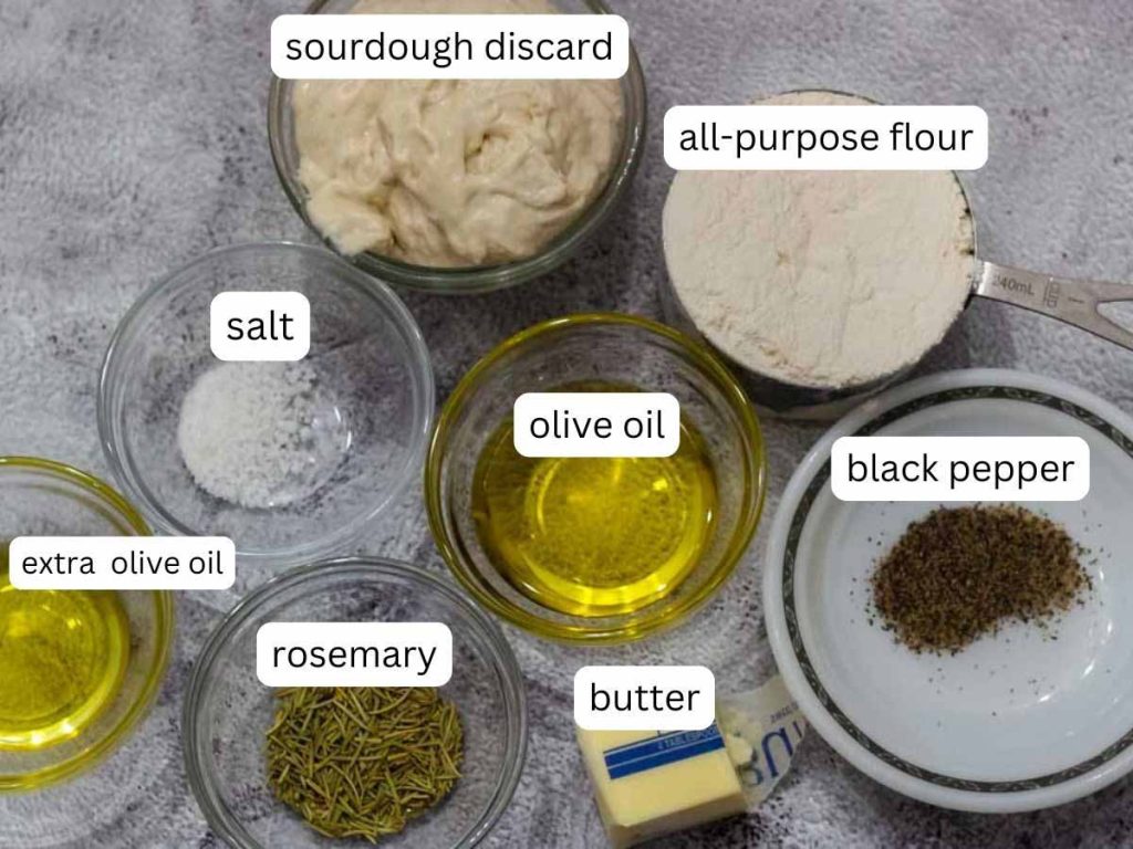 sourdough crackers ingredients : discard, flour, butter, oil, herbs, salt